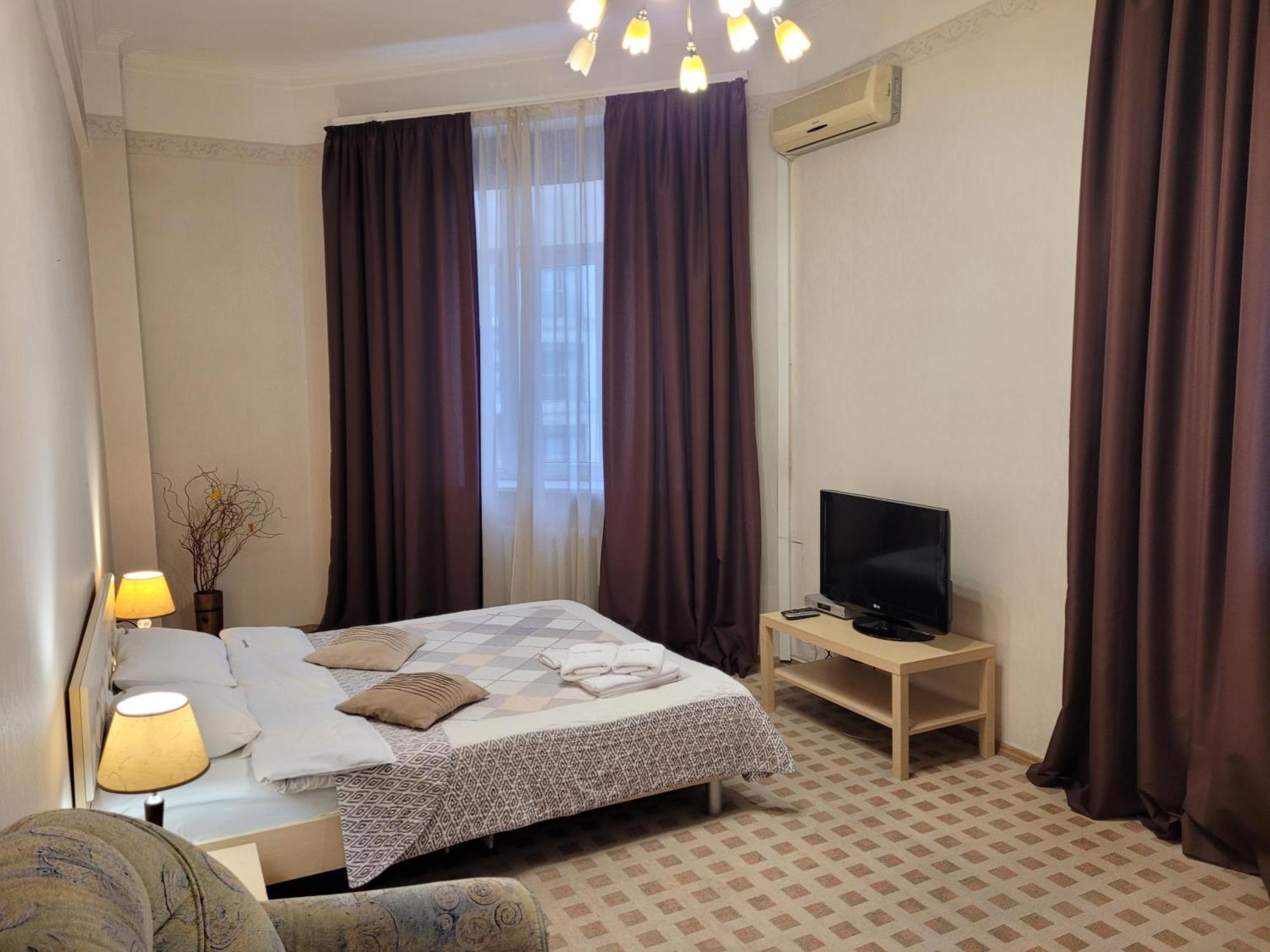 Home Hotel Apartments On Khreshchatyk Area Киев Екстериор снимка