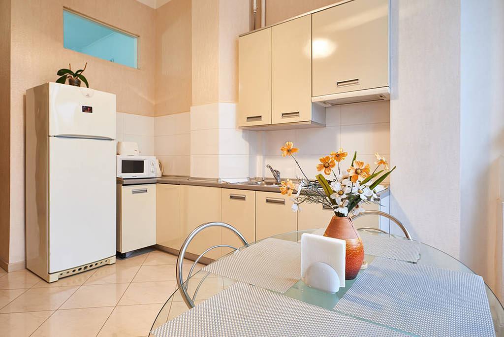 Home Hotel Apartments On Khreshchatyk Area Киев Екстериор снимка