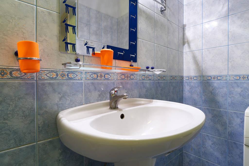 Home Hotel Apartments On Khreshchatyk Area Киев Екстериор снимка