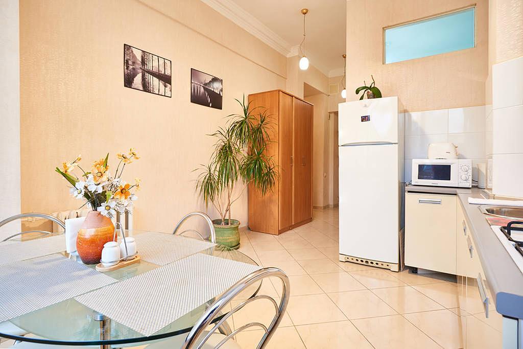 Home Hotel Apartments On Khreshchatyk Area Киев Екстериор снимка